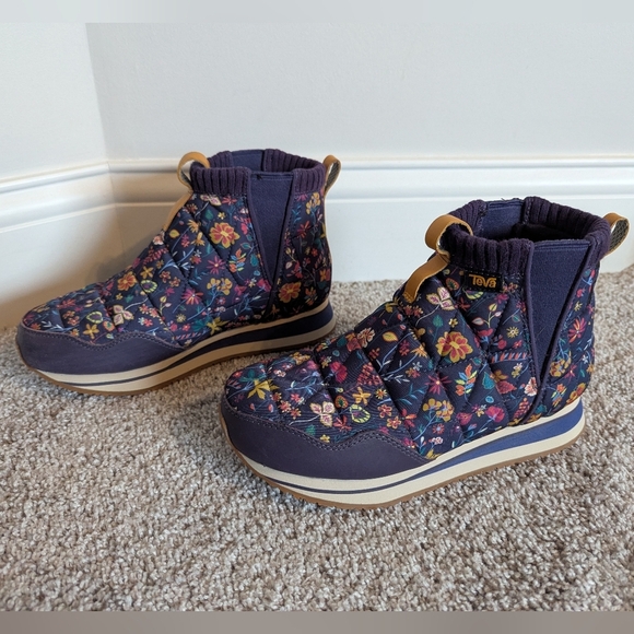 Teva x Anna Sui Floral Ember Quilted Slip On Shoe sz 7 - Picture 3 of 9